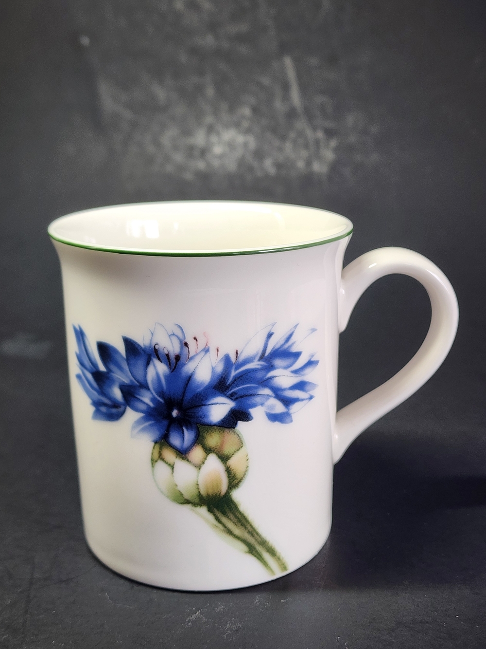 Villeroy & Boch Flora Cornflower 10-Ounce Design Mug